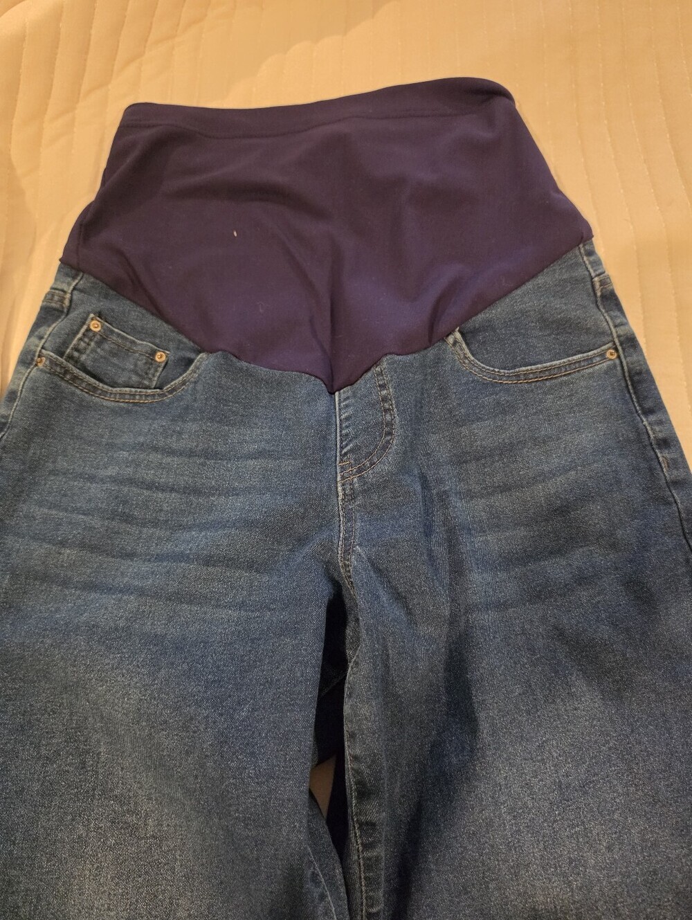 Straight Leg Relaxed Maternity Jeans - Picture 6 of 8